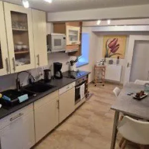 Apartment Huyblick 1 Fuer Bis Zu 3 Personen *